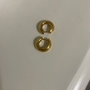 Kendra Scott mikki huggies